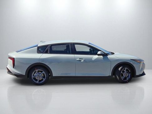 New 2026 Kia K4 FWD image 5