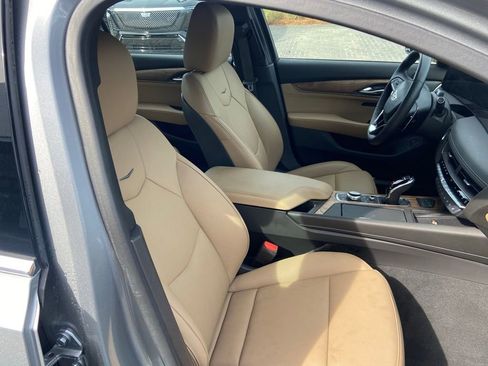 Used 2025 Cadillac CT5 Premium Luxury image 13