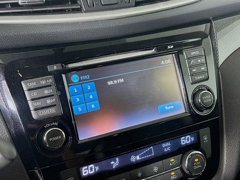 Used 2015 Nissan Rogue SL w/ SL Premium Package image 19