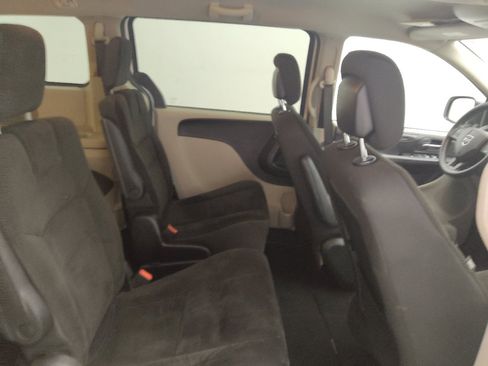 Used 2017 Dodge Grand Caravan SE w/ Power Window Group FWD image 19
