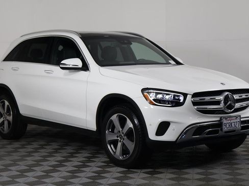 Used 2022 Mercedes-Benz GLC 300 image 3