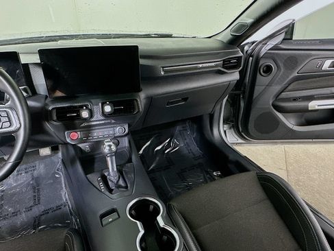 Used 2024 Ford Mustang Coupe RWD image 19