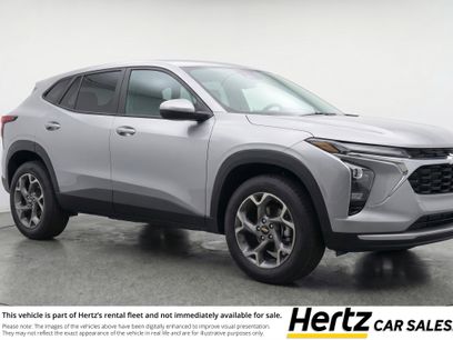 Used 2025 Chevrolet Trax LT