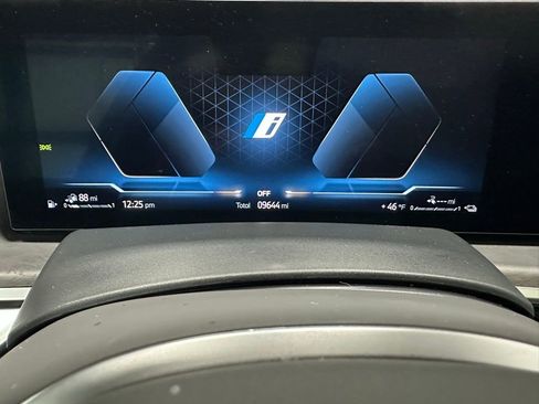 Used 2026 BMW X5 xDrive50e image 23