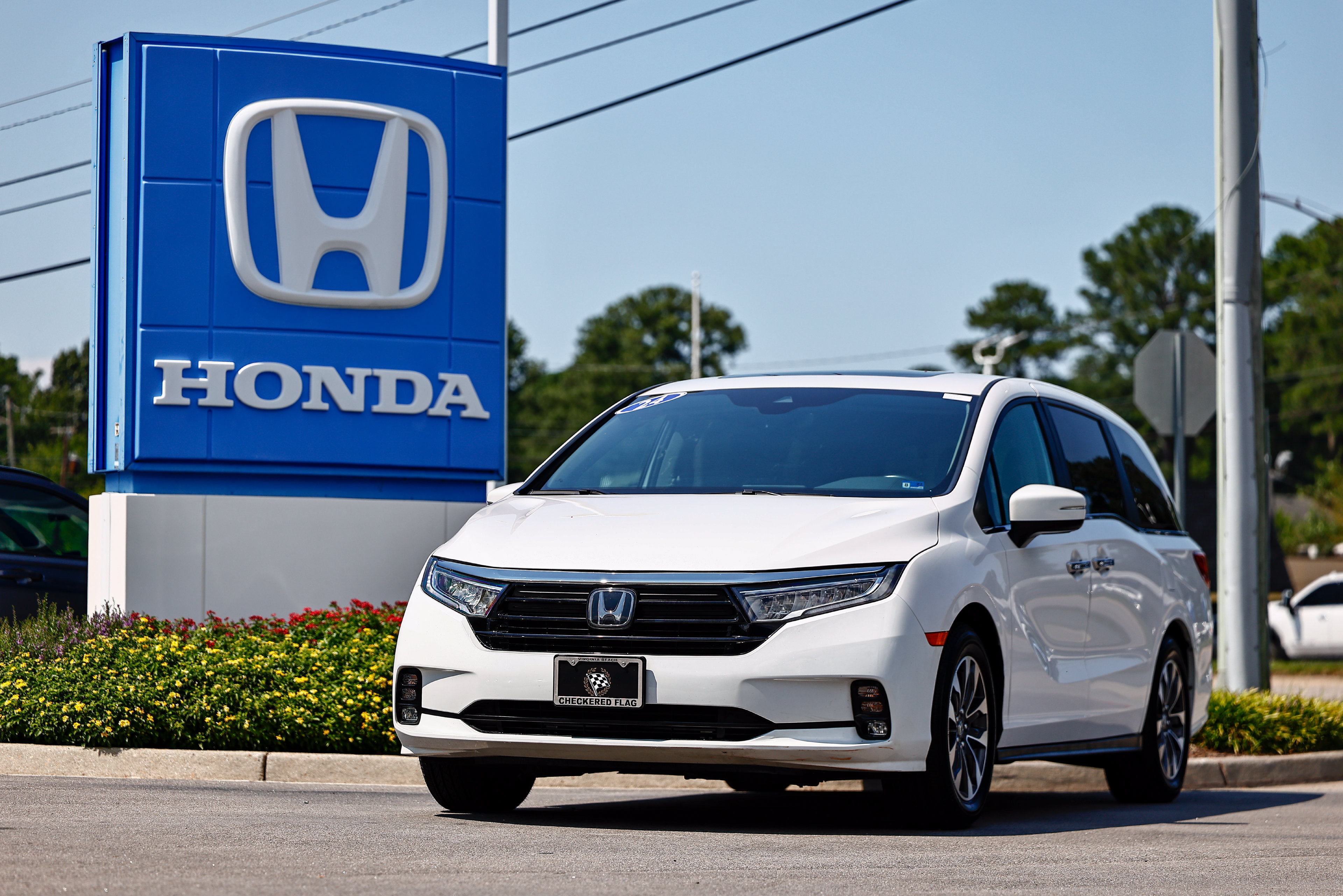 Used 2024 Honda Odyssey EX-L image 1