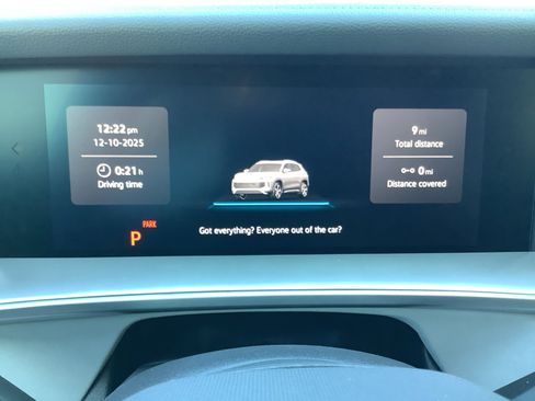 New 2026 Volkswagen Tiguan SE R-Line image 13