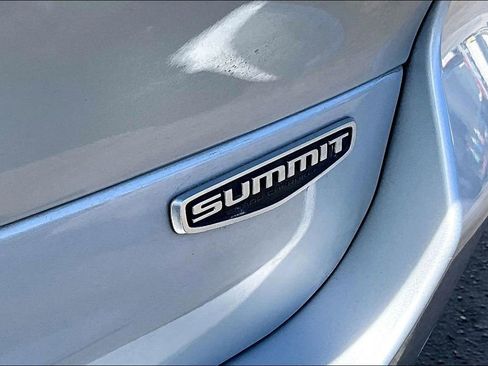 Used 2022 Jeep Grand Cherokee L Summit w/ Luxury Tech Group V image 23