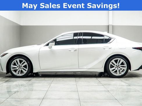 Used 2023 Lexus IS 300 w/ Comfort Package RWD image 9