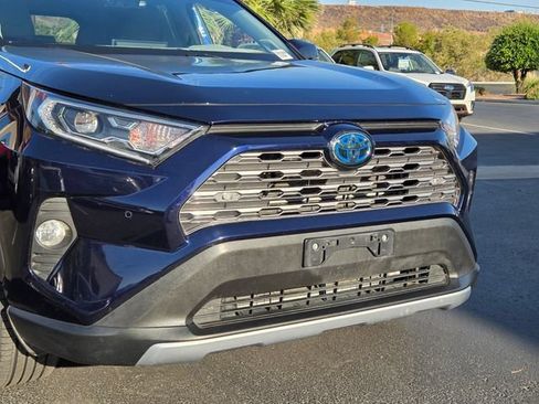 Used 2019 Toyota RAV4 Limited w/ Limited Grade Weather Package AWD/4WD image 8