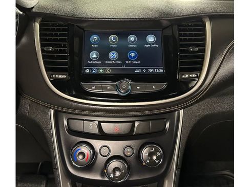 Used 2018 Chevrolet Trax LS FWD image 27