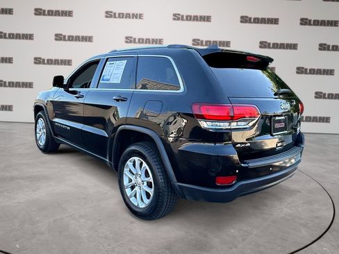 Used 2021 Jeep Grand Cherokee Laredo X AWD/4WD image 3