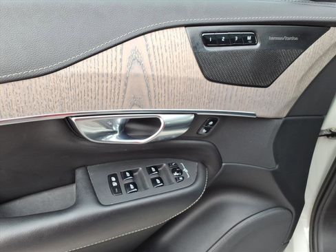 Used 2022 Volvo XC90 T6 Inscription w/ Climate Package image 14