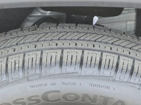 New 2026 Chevrolet Equinox LT FWD image 28