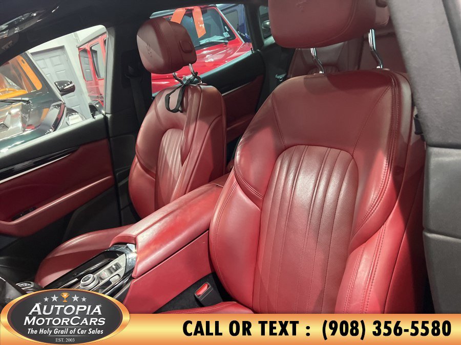 Used 2019 Maserati Levante AWD/4WD image 11
