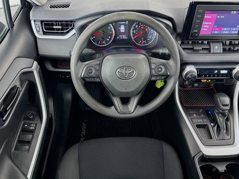 Used 2019 Toyota RAV4 LE image 16