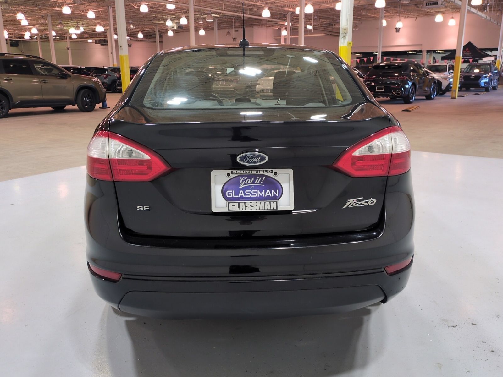 Used 2017 Ford Fiesta SE w/ Cold Weather Package FWD image 4