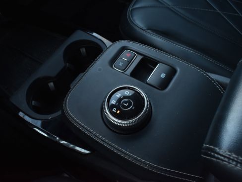 Used 2022 Ford Mustang Mach-E Select image 43