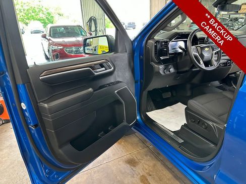 Used 2022 Chevrolet Silverado 1500 LT image 9