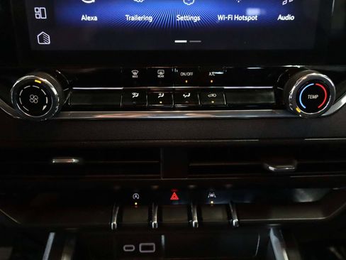 Used 2024 Chevrolet Colorado W/T w/ Safety Package RWD image 11