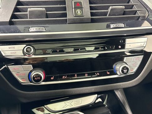 Used 2021 BMW X3 xDrive30i w/ Premium Package AWD/4WD image 17