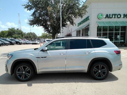Used 2021 Volkswagen Atlas SE w/ Panoramic Sunroof Package AWD/4WD image 10