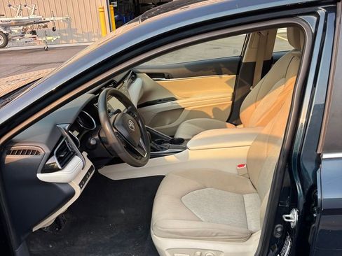 Used 2019 Toyota Camry LE image 8