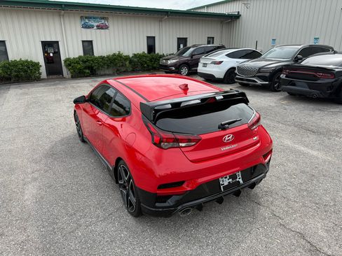 Used 2022 Hyundai Veloster N image 7