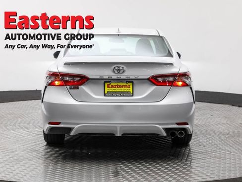 Used 2024 Toyota Camry SE image 6