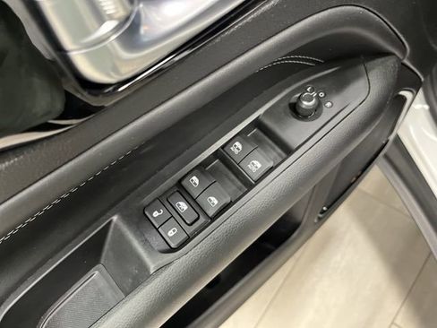 Used 2022 Jeep Compass Altitude image 25