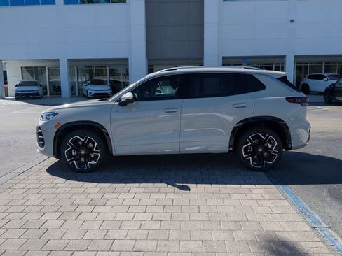 New 2026 Volkswagen Tiguan SEL R-Line image 5