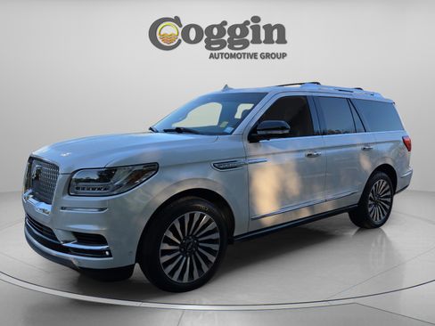 Used 2019 Lincoln Navigator Reserve AWD/4WD image 1