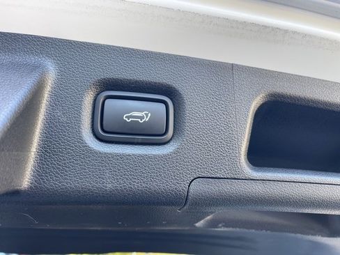 Used 2023 Hyundai Santa Fe Calligraphy image 19