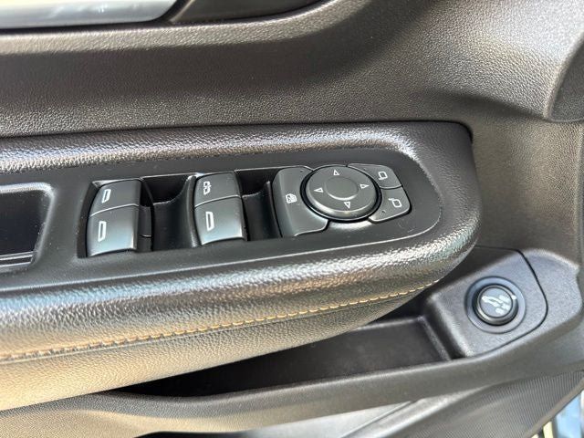 Used 2018 GMC Terrain SLE w/ Driver Convenience Package FWD image 9