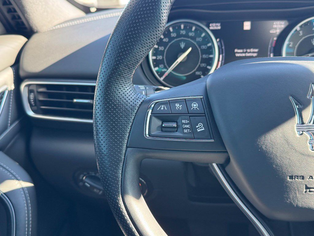 Used 2022 Maserati Levante Modena AWD/4WD image 8
