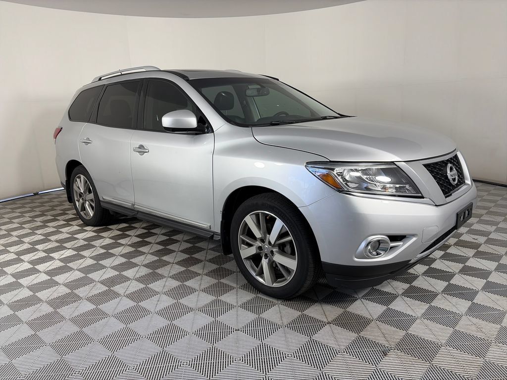 Used 2016 Nissan Pathfinder Platinum AWD/4WD image 1