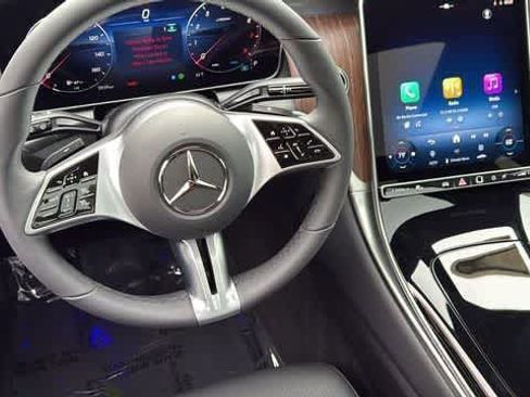 Used 2026 Mercedes-Benz GLC 300 4MATIC image 23