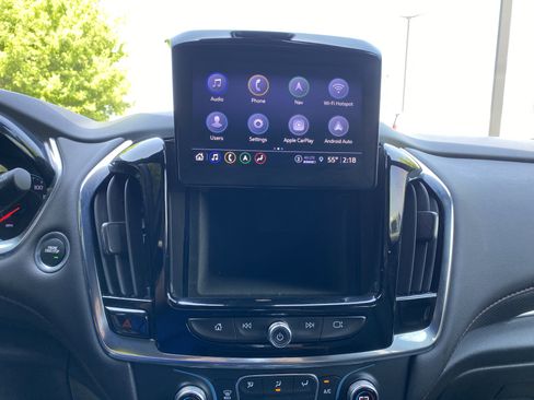 Used 2023 Chevrolet Traverse RS FWD image 28
