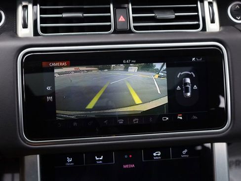 Used 2020 Land Rover Range Rover HSE image 43