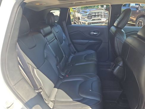 Used 2016 Jeep Cherokee Limited w/ Trailer Tow Group AWD/4WD image 15