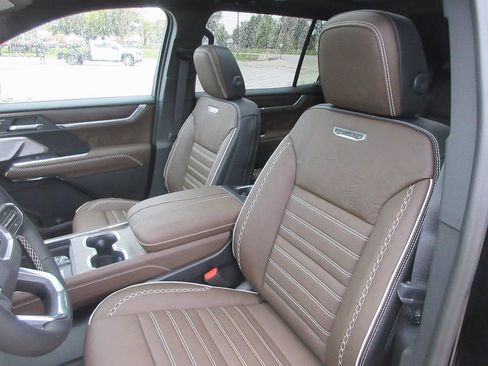 New 2026 GMC Acadia Denali Ultimate image 13