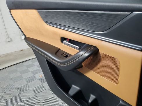 Certified 2025 MAZDA CX-70 3.3 Turbo S w/ Premium Plus image 18