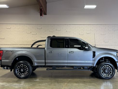 Used 2022 Ford F350 Lariat w/ Black Appearance Package AWD/4WD image 3