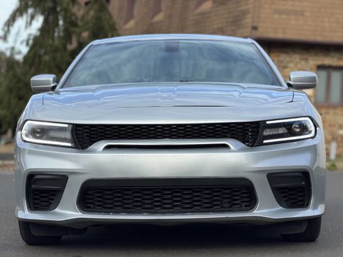 Used 2019 Dodge Charger SXT w/ Leather Interior Group image 4