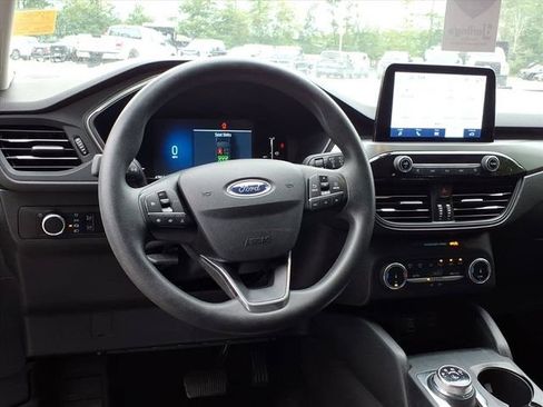 Used 2025 Ford Escape Active AWD/4WD image 17