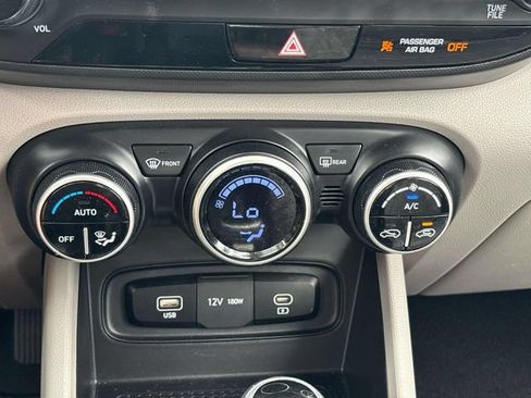 Certified 2023 Hyundai Venue SEL w/ Cargo Package FWD image 23