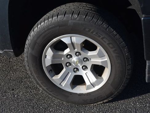 Used 2018 Chevrolet Silverado 1500 LT w/ All Star Edition AWD/4WD image 12