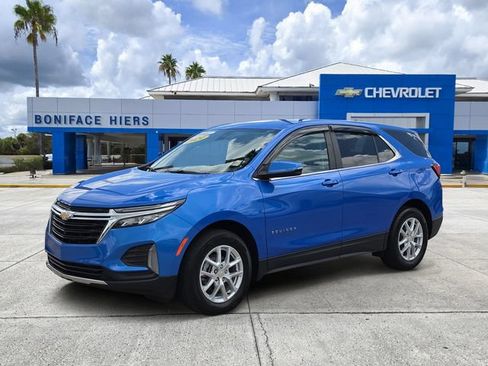 Used 2024 Chevrolet Equinox LT FWD image 2