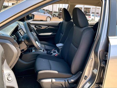 Used 2020 Nissan Rogue S FWD image 8