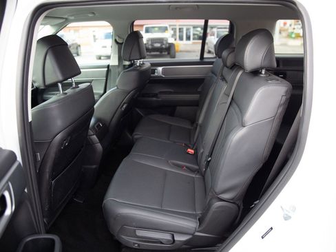 Used 2025 Hyundai Santa Fe SEL image 20