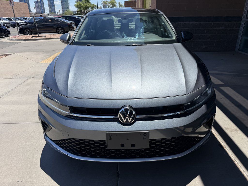 Used 2025 Volkswagen Jetta SE w/ Sunroof Package FWD image 10